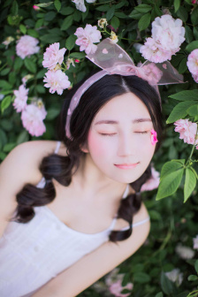 松本まりな